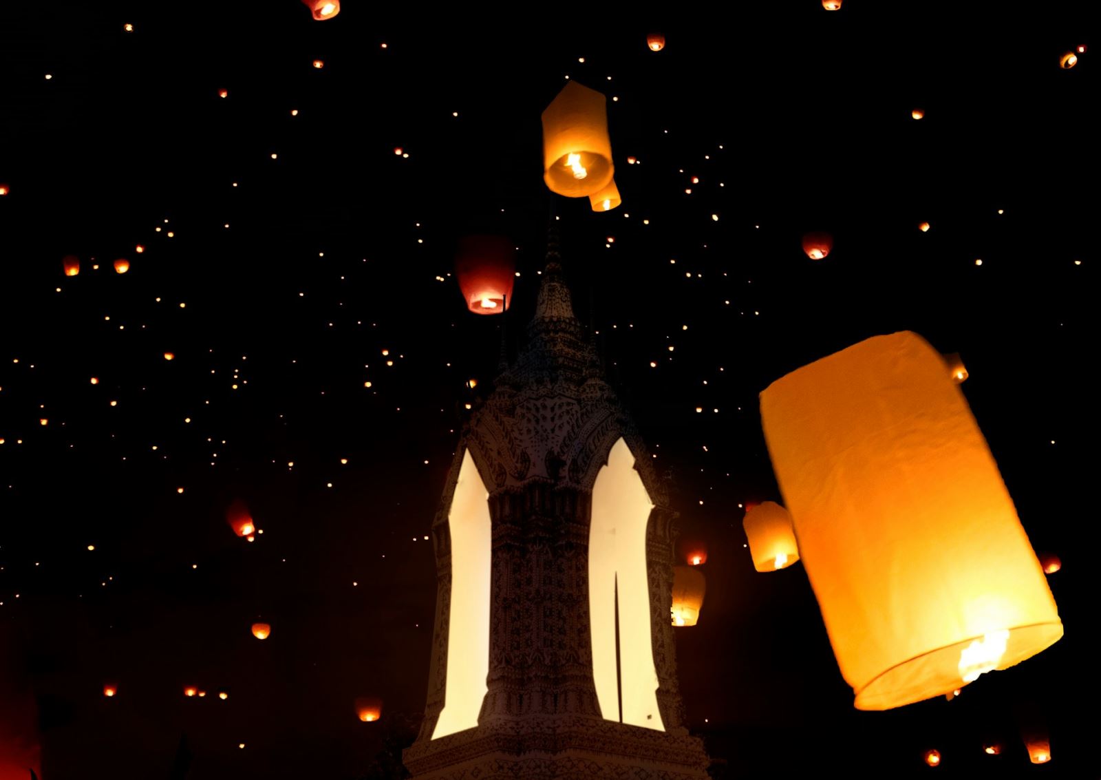Lantern festival in Thailand (Photos by Unsplash)